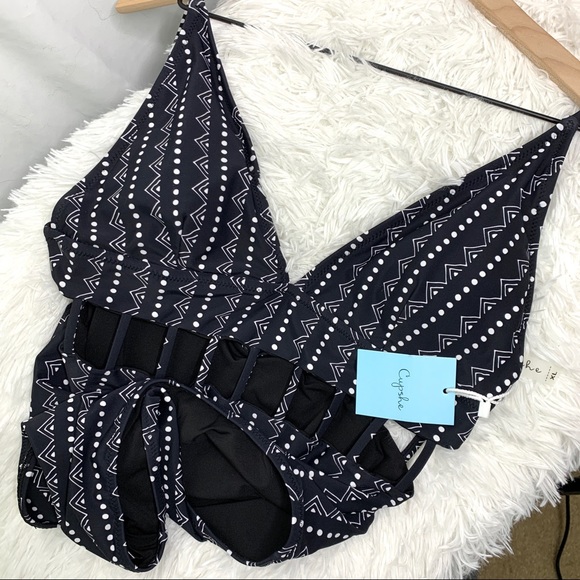 Cupshe black and white one piece swimsuit XL - Picture 5 of 8